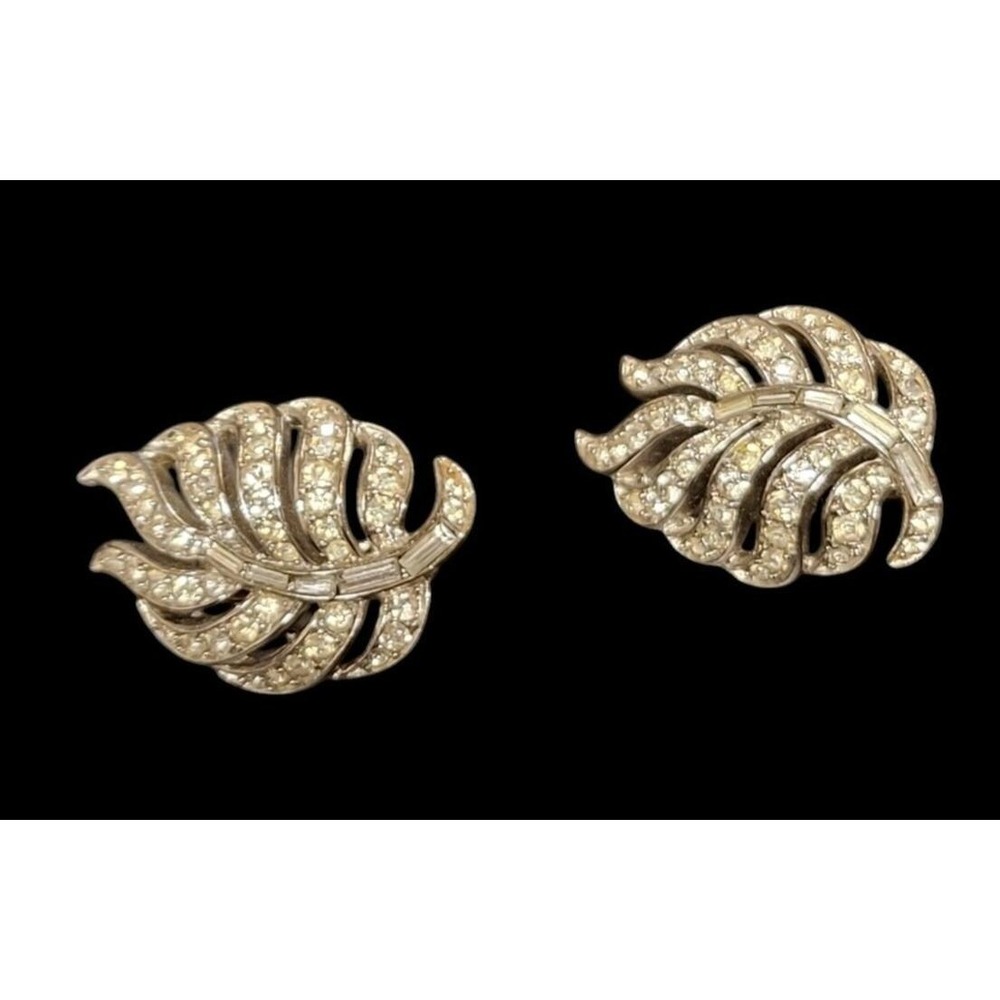 Trifari Rhinestone Earrings Signed Vintage Clip Costume Estate Leaf Silver Tone